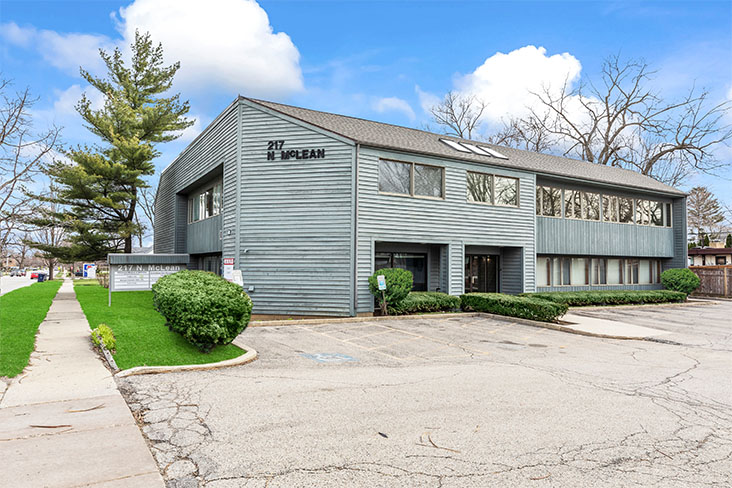 elgin-dentist-_0010_elgin-dentist-bender-dental-care-exterior-1